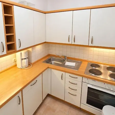 Appartement-84 *